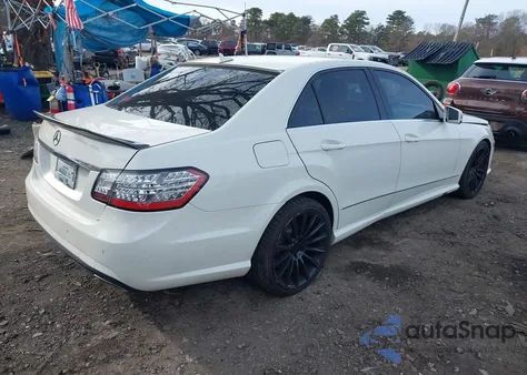 2010 Mercedes-Benz E 350 4Matic из США, поврежденный, VIN WDDHF8HB3AA100553